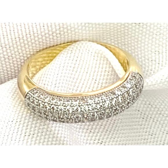 Womens Ring - “V” Maker’s Mark, No Precious Metals or Stones Jewelry Size 7.25 - Picture 1 of 9